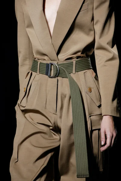 Look 44